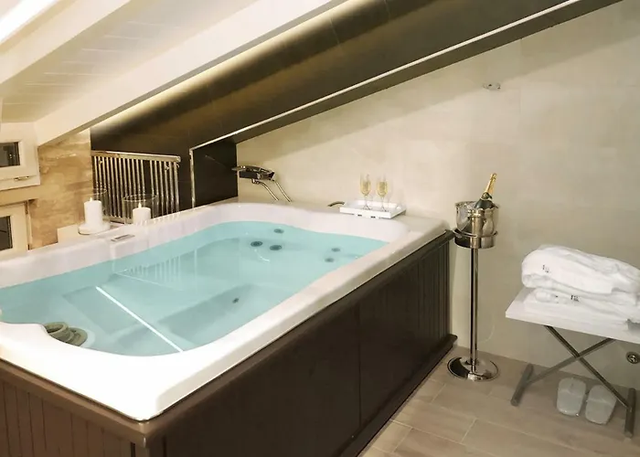 Apart Otel Opera Arte 4*