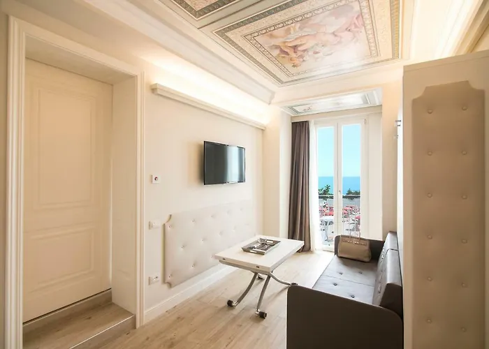 Opera Arte 4* Porto Recanati