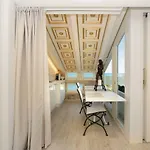 Opera Arte Lejlighedshotel