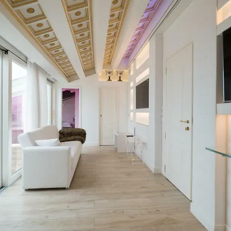 Opera Arte Lejlighedshotel