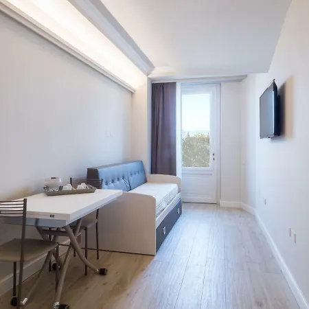 Aparthotel Opera Arte