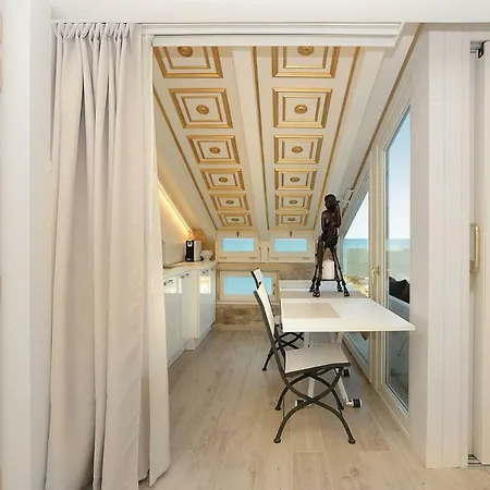 Opera Arte Aparthotel